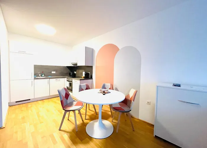 Apstay Premium I Parking Option I Self Check-in Graz